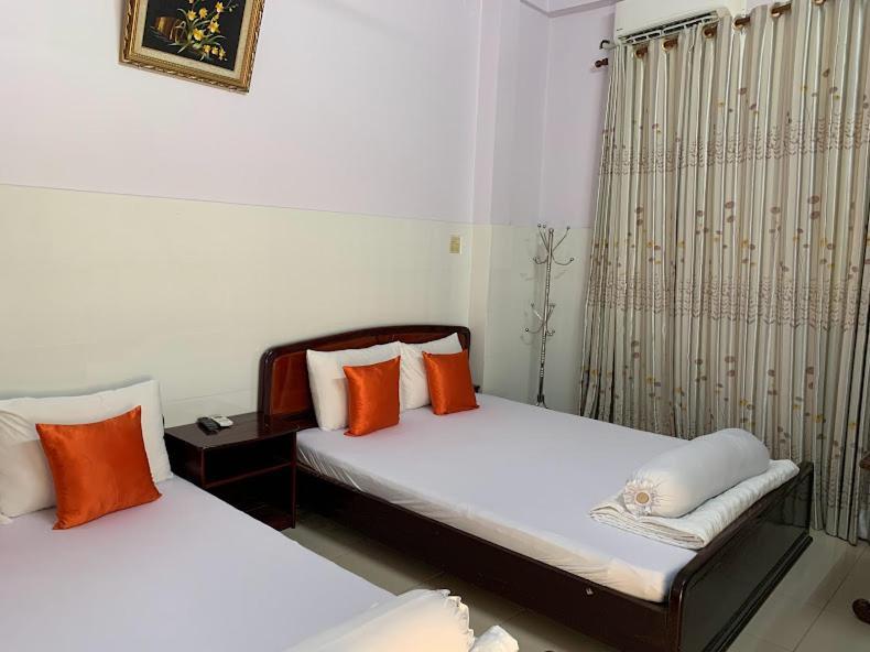 Khach San Tu Anh Hotell Hà Tiên Exteriör bild